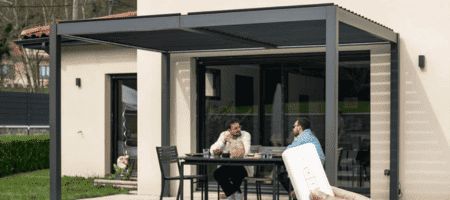 Electric louvered pergola